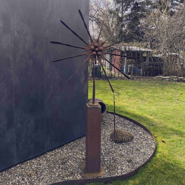 ums Metall Gartenskulptur aus Rohstahl