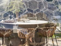 Transparente Kuppel als Wintergarten oder Lounge – vielseitig & stilvoll