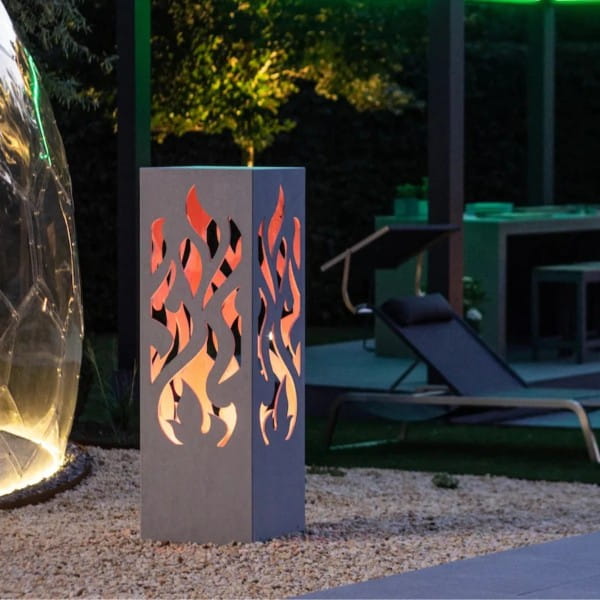 LE LED Lichtsäule im efecto Betoncase