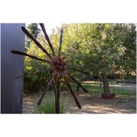 ums Metall Gartenskulptur aus Rohstahl